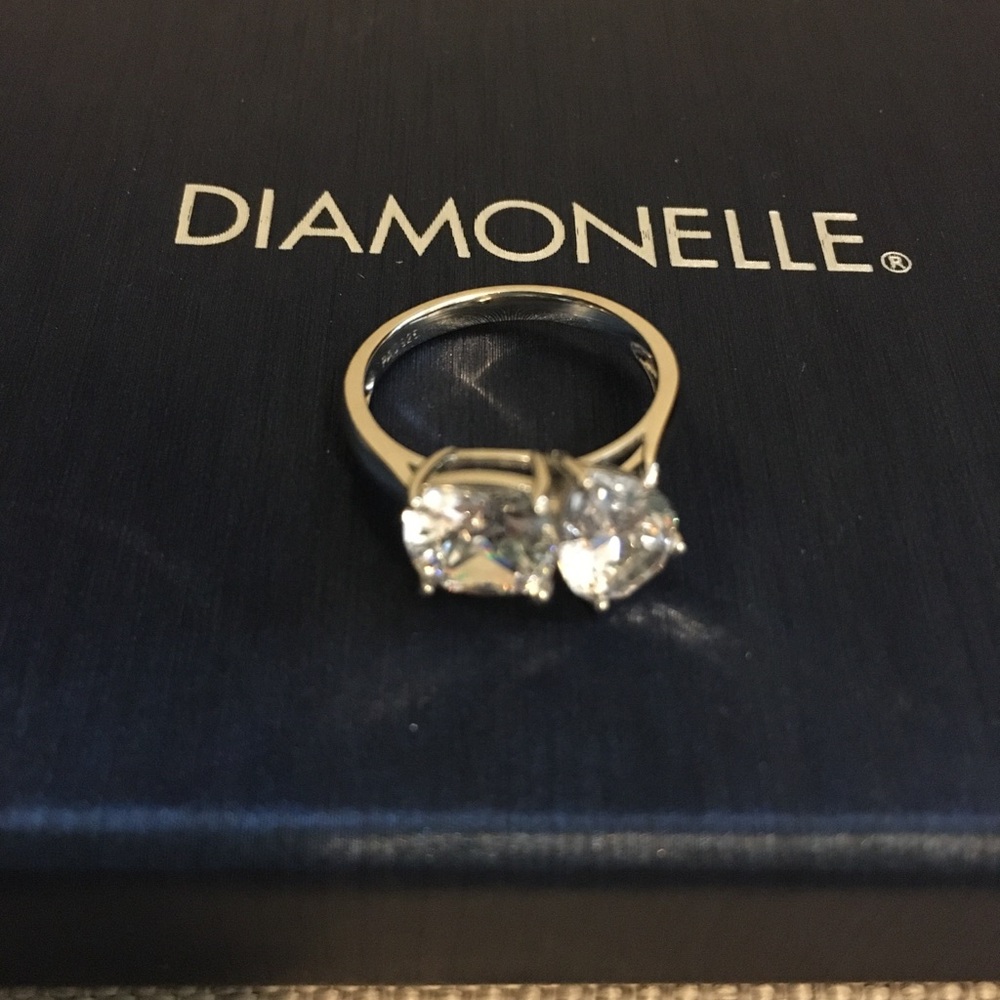 Diamonelle Jewelry Box